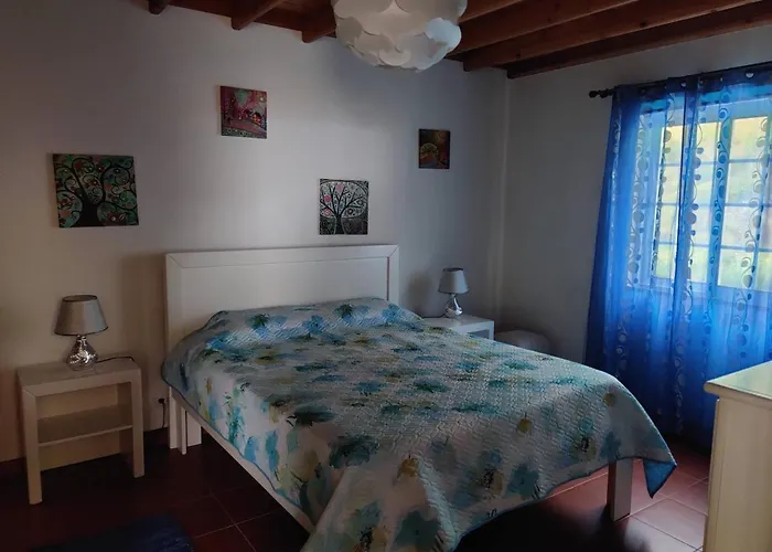 Casa Da Eira بيت للعطل *